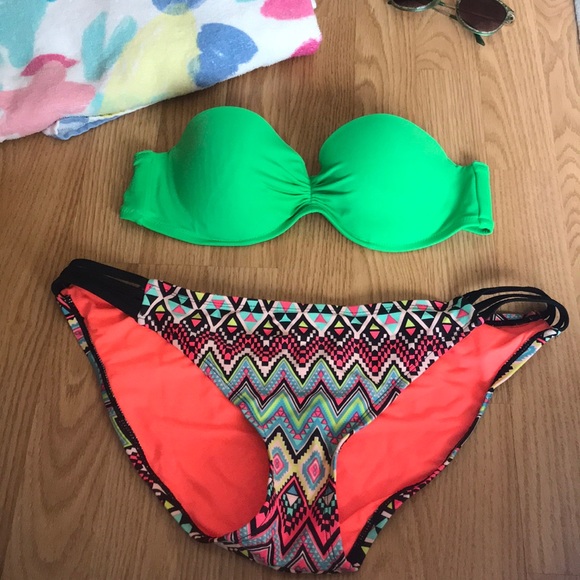Victoria’s Secret Bikini Top - Picture 5 of 6